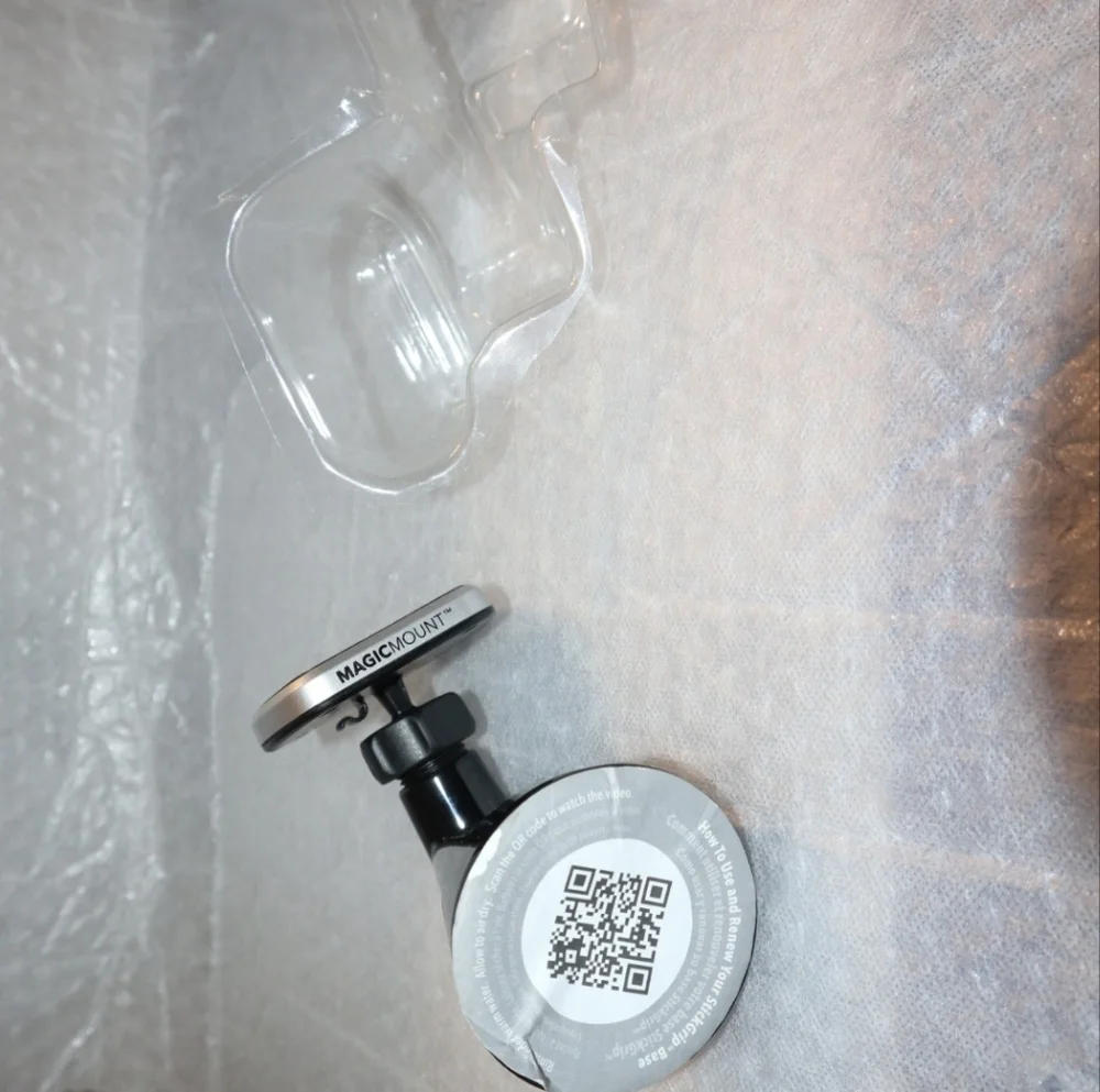 New Scosche Magic Mount Phone‎ Car Mount for Window, Dash or Any Flat Surface